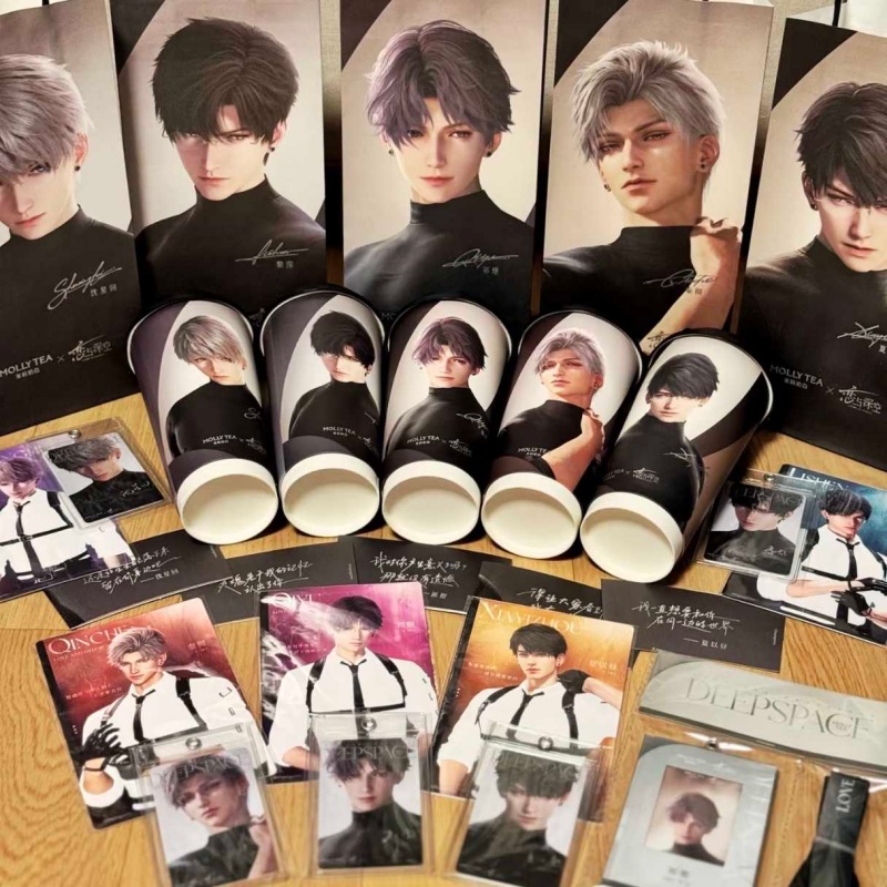 Merchandise Co-Branded Love An - Card Penny Sleeve recensione e prezzo